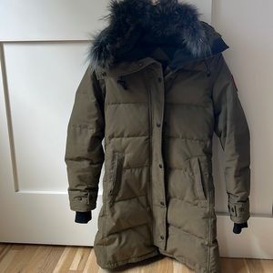 Cananda Goose Military Green Shelburne Parka